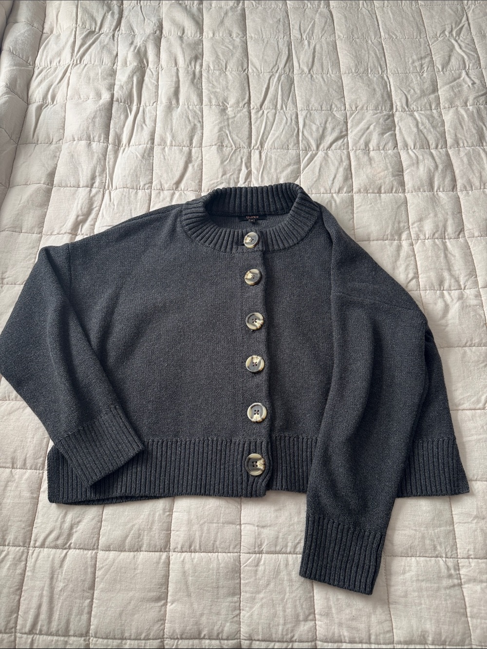 Women's quince button up sweater medium